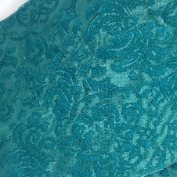 ANTHROPOLOGIE Etched Mid Rise Damask Velvet Skinny Straight Leg Teal - Picture 4 of 9